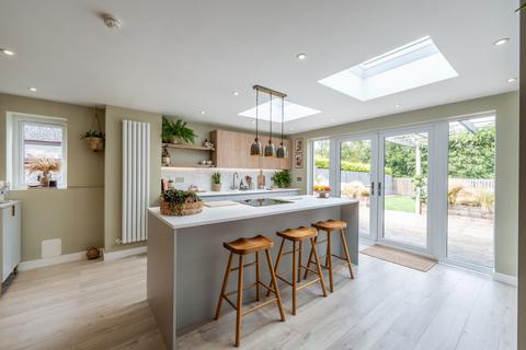102 Duddingston Drive, Kirkcaldy, KY2 6JS