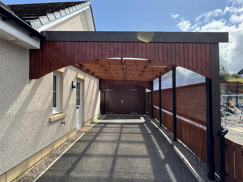 Carport.jpg