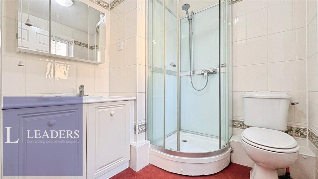 Ensuite To Bed 1