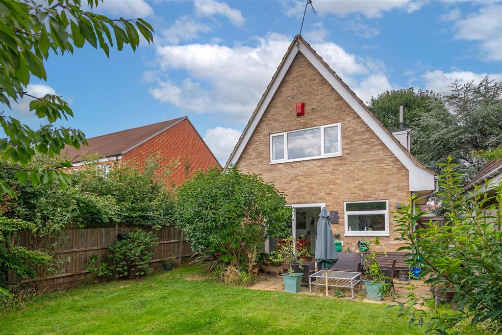 14 Charm Close externals-10.jpg