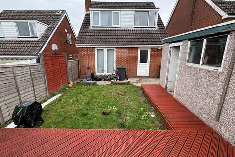 3 bedroom detached house for sale, Dalecroft Rise, Allerton, Bradford