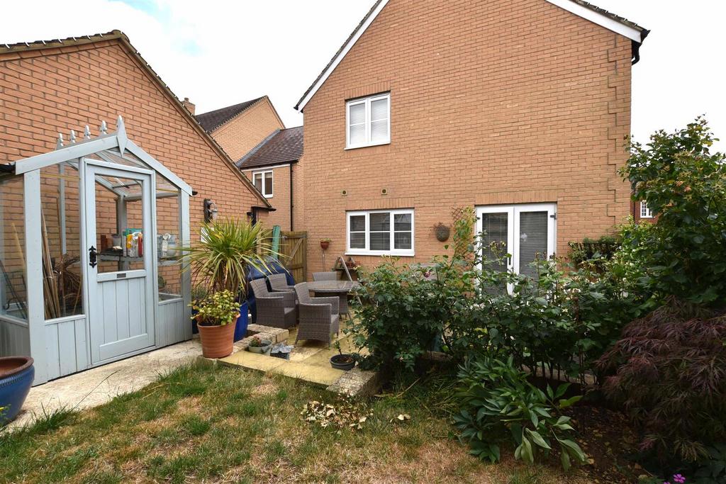 Rear Garden i.jpg
