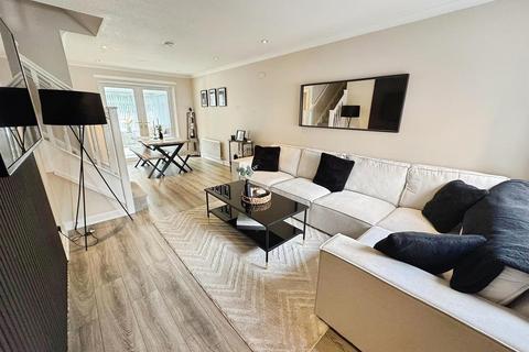 3 bedroom semi-detached house for sale, Bute Place, Glasgow G60