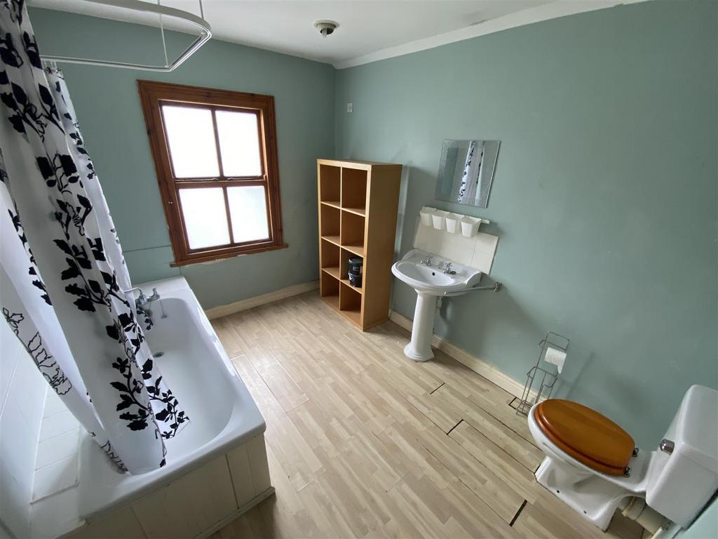 Ensuite Bathroom
