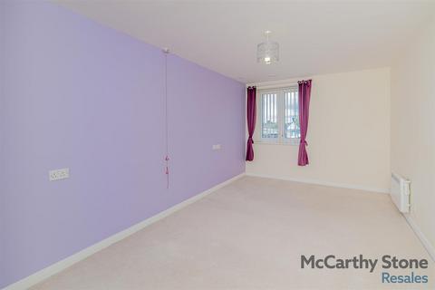 1 bedroom apartment for sale, Oakfield Court, Crofts Bank Road, Urmston, Manchester, M41 0AA
