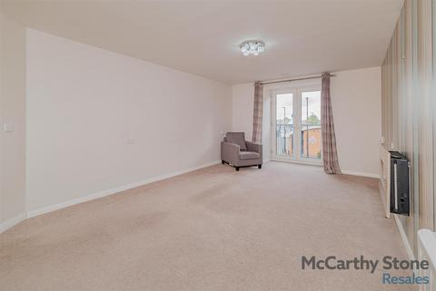 1 bedroom apartment for sale, Oakfield Court, Crofts Bank Road, Urmston, Manchester, M41 0AA