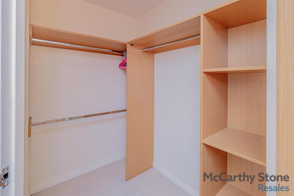 8657492-interior06.jpg