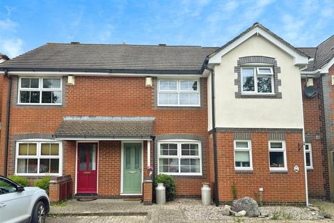 2 bedroom terraced house to rent, Browning Road, Fleet