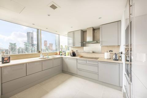 2 bedroom flat to rent, Grosvenor Road, Pimlico, London, SW1V