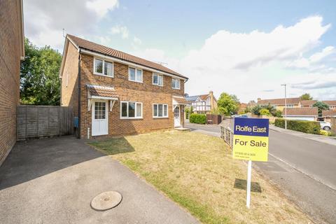 25 Abbots Way, Sherborne, DT9 6DU