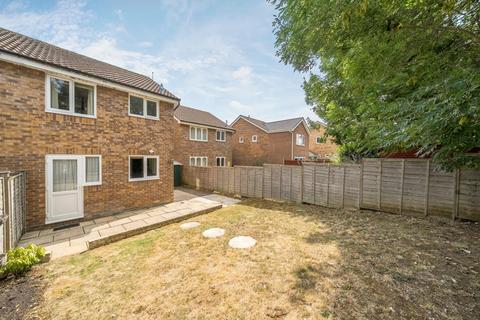 25 Abbots Way, Sherborne, DT9 6DU