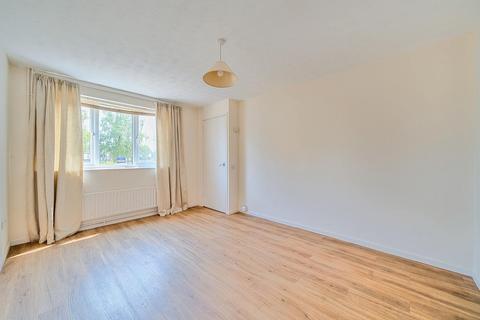 25 Abbots Way, Sherborne, DT9 6DU