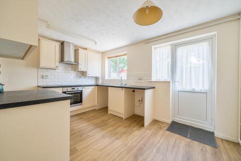 25 Abbots Way, Sherborne, DT9 6DU