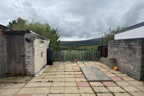32 Brynamman Road, Lower Brynamman, Ammanford, SA18 1TP