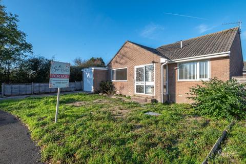 2 bedroom detached bungalow for sale, Purdy Road
