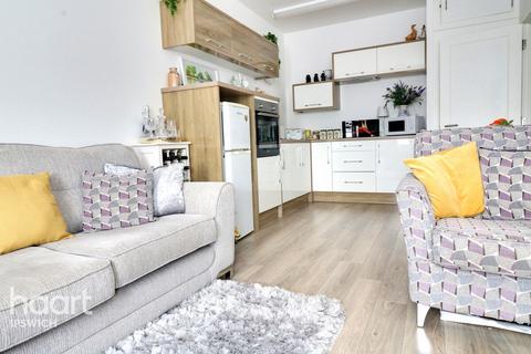 1 bedroom flat for sale, Dunlop Road, Ipswich
