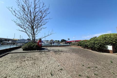 undefined, River Road, Littlehampton