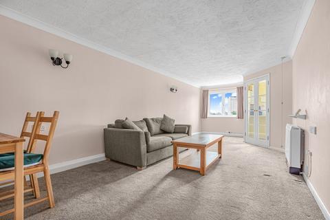 1 bedroom retirement property for sale, High Street, Feltham, TW13