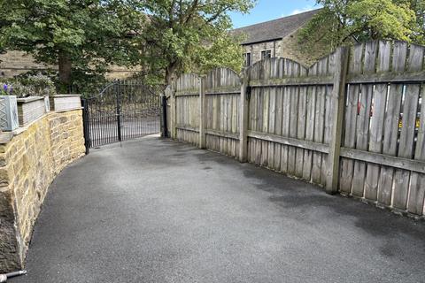 undefined, Hadrians Close, Huddersfield, West Yorkshire, HD3