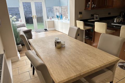 undefined, Hadrians Close, Huddersfield, West Yorkshire, HD3