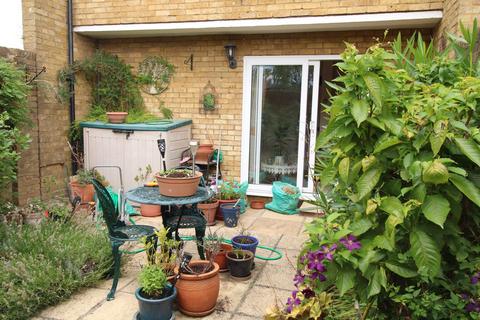 2 bedroom maisonette for sale, Hayesford Park Drive, Bromley, BR2