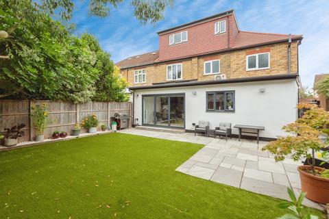 9 Tranmere Road, Twickenham, TW2 7JF