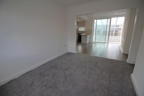 3 bedroom semi-detached house to rent, Crossfield Street, Bury, BL9