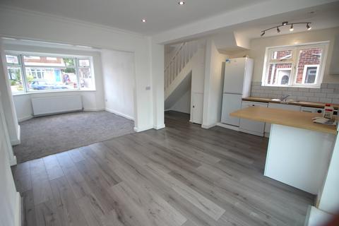 3 bedroom semi-detached house to rent, Crossfield Street, Bury, BL9