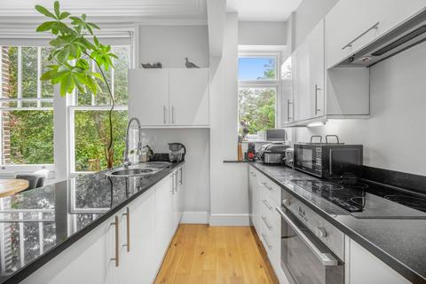 1 bedroom flat for sale, Canfield Gardens, South Hampstead, London