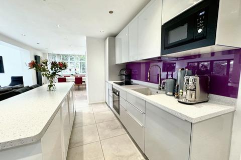 undefined, Park Lane, Salford, M7