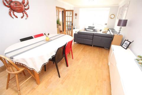 79 Woodfield Drive, East Barnet, Barnet, EN4 8PD