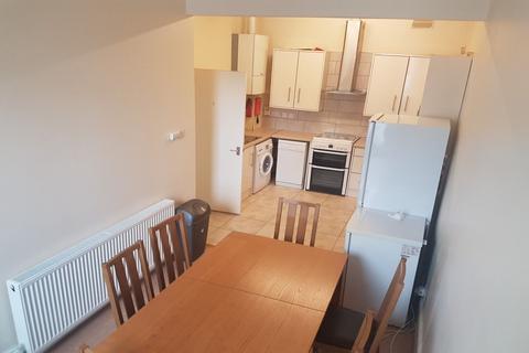 4 bedroom apartment to rent, 5 Napier Road LONDON W14 8LQ