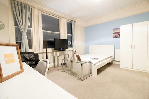 2 bedroom flat to rent, 3 Kenway Road, London, SW5 0RP