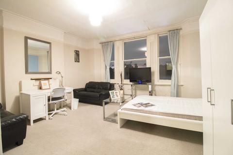 2 bedroom flat to rent, 3 Kenway Road, London, SW5 0RP