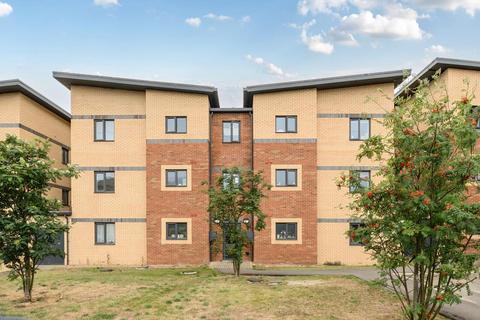 2 bedroom apartment to rent, Ainger Close,  Aylesbury,  HP19