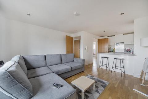 2 bedroom apartment to rent, Ainger Close,  Aylesbury,  HP19