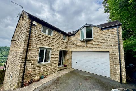 4 bedroom detached house to rent, New Lane, Skircoat Green, Halifax