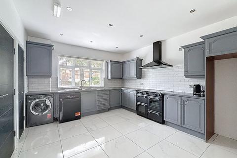 262 Birches Head Road, Stoke-on-trent, ST1 6NA
