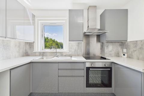 3 bedroom flat for sale, St. Michaels Road, Worthing, BN11 4RY