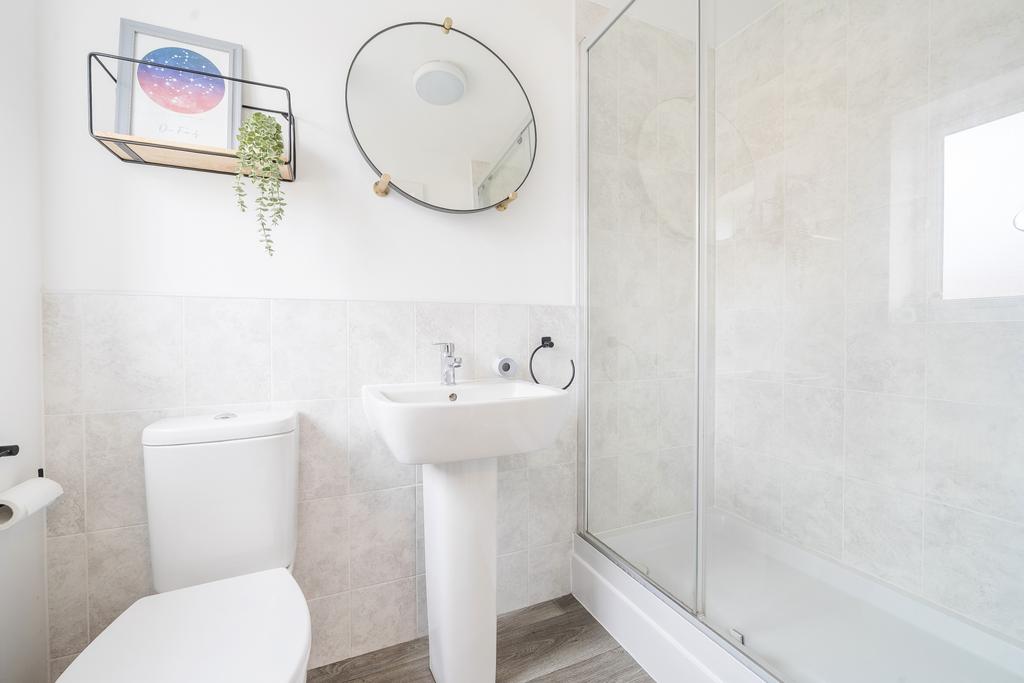 Ensuite Shower Room