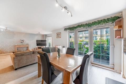 2 bedroom flat for sale, Kelvindale Court, Flat 0/3, Kelvindale, Glasgow, G12 0HA