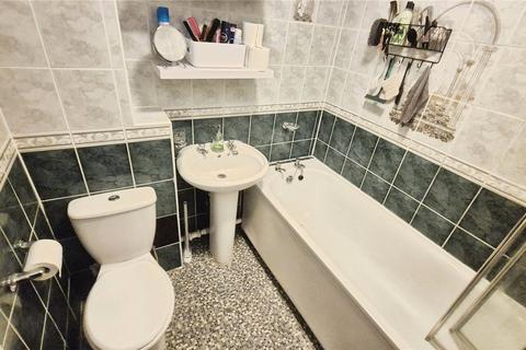 7 Bentley Close, Chatham, ME5 8UH