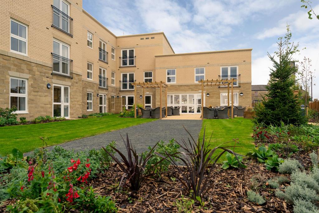Hewson Court, Hexham - Communal Gardens
