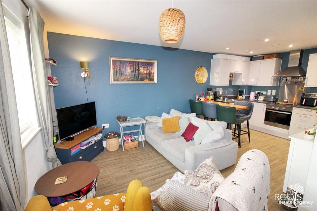 Trendy Open-Plan