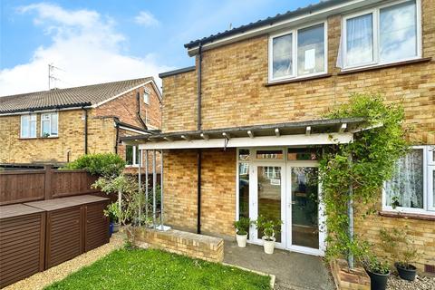 37 Amesbury Close, Epping, CM16 4JA
