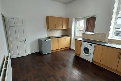 2 bedroom terraced house to rent, Garston St , Bury BL9