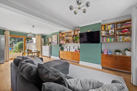 52 Crutchley Road, London, SE6 1QL