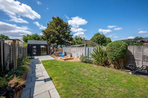 52 Crutchley Road, London, SE6 1QL