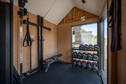 52 Crutchley Road, London, SE6 1QL