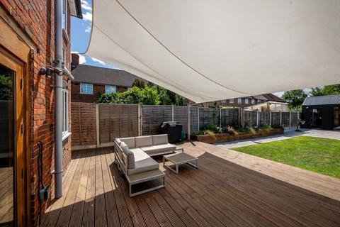 52 Crutchley Road, London, SE6 1QL